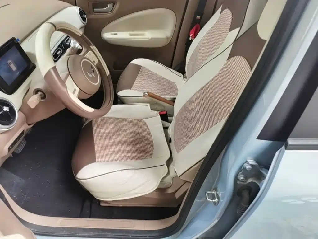 Wuling MINIEV — миниатюра 15