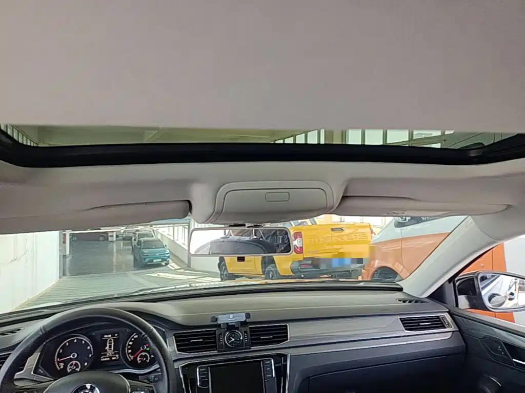 Volkswagen Passat — миниатюра 18