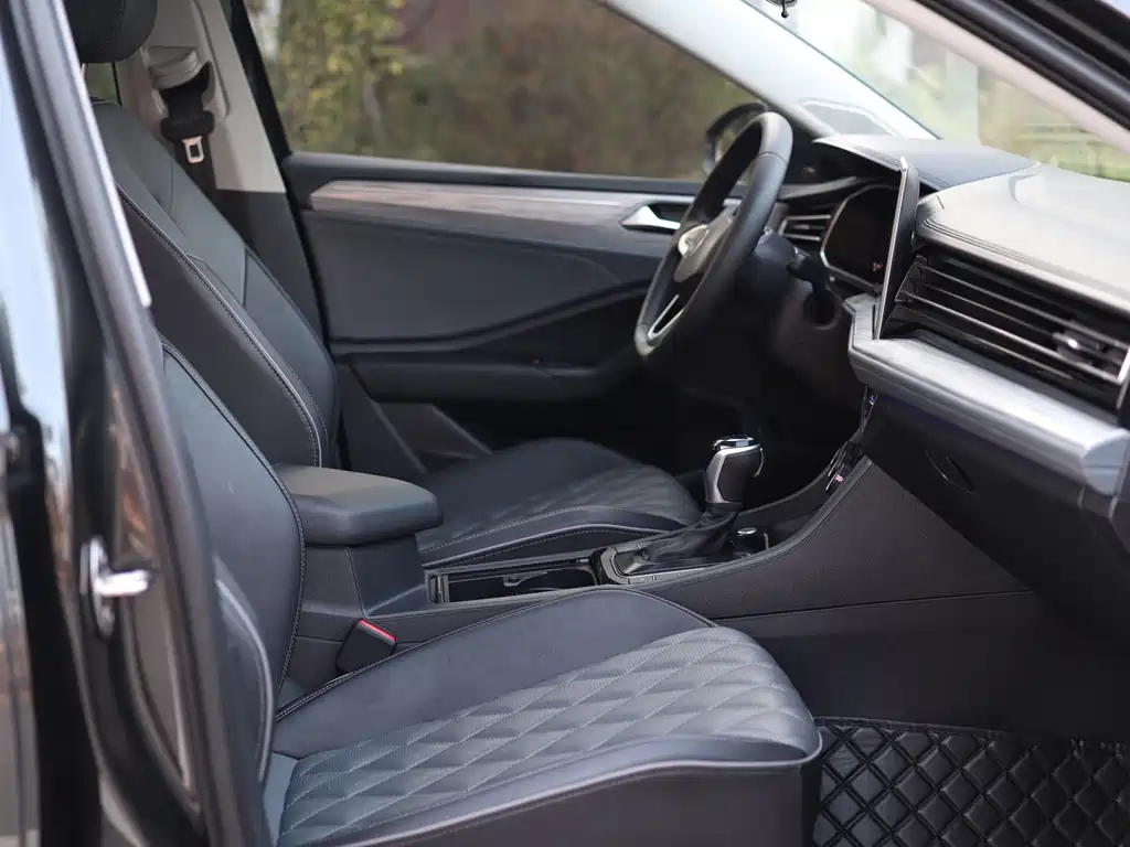 Volkswagen Sagitar — миниатюра 16