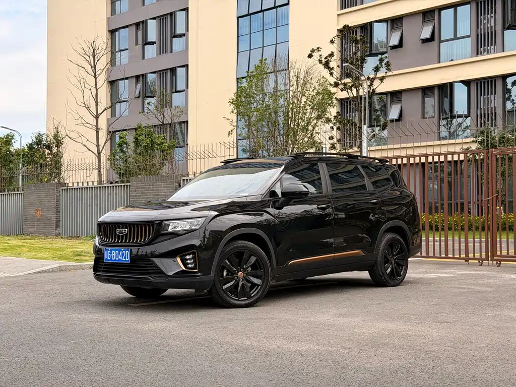 Geely Haoyue 2022 1.8TD DCT Black Gold 7 мест