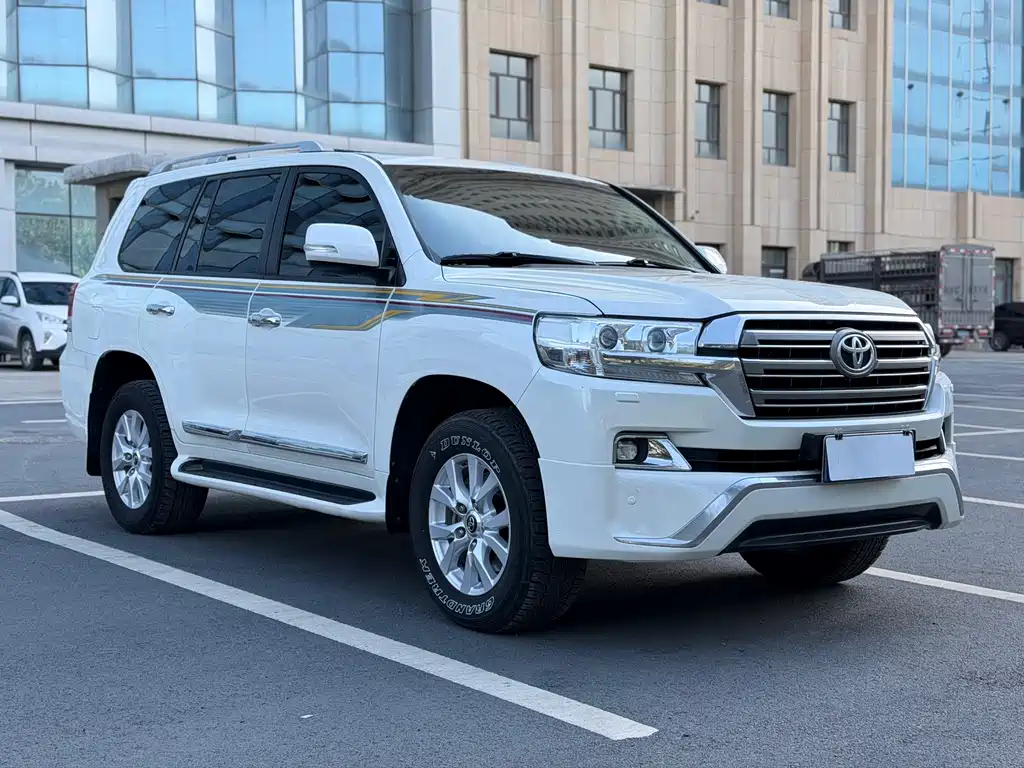 Toyota Land Cruiser — миниатюра 3