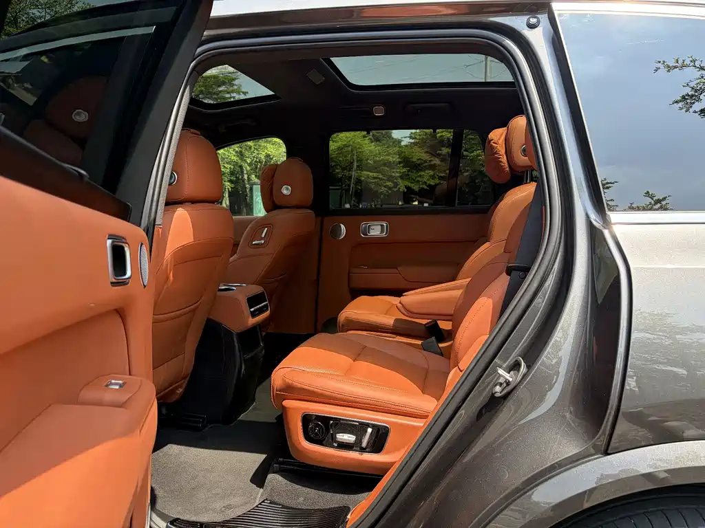Li Auto Li L8 — миниатюра 10