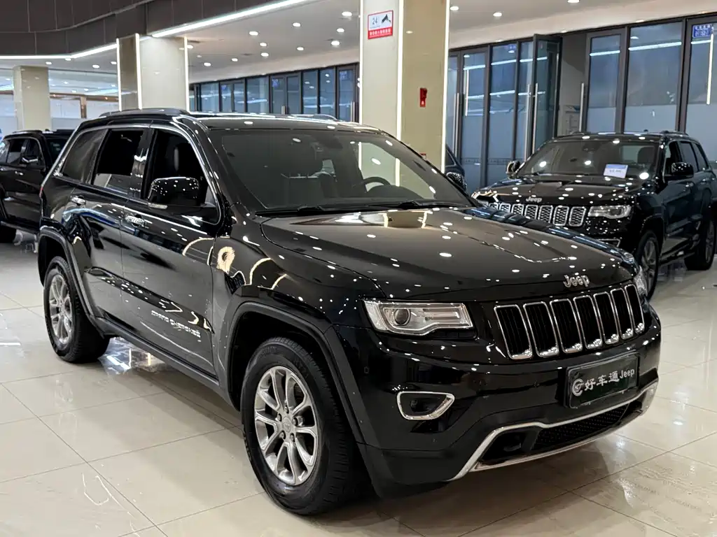 Jeep Grand Cherokee (Import) — миниатюра 3