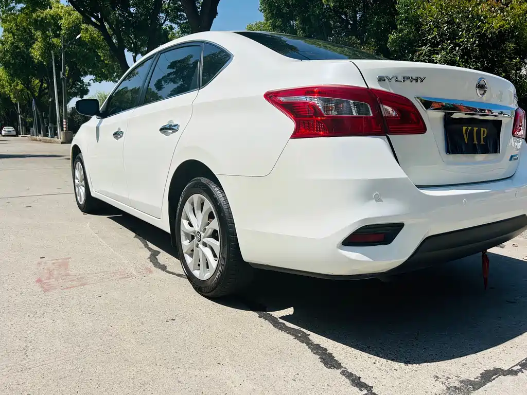 Nissan Sylphy — миниатюра 6
