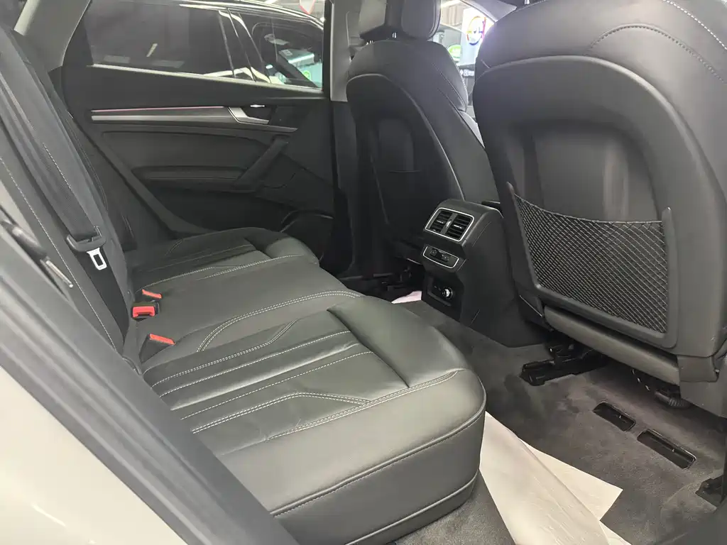 Audi Q5L — миниатюра 9