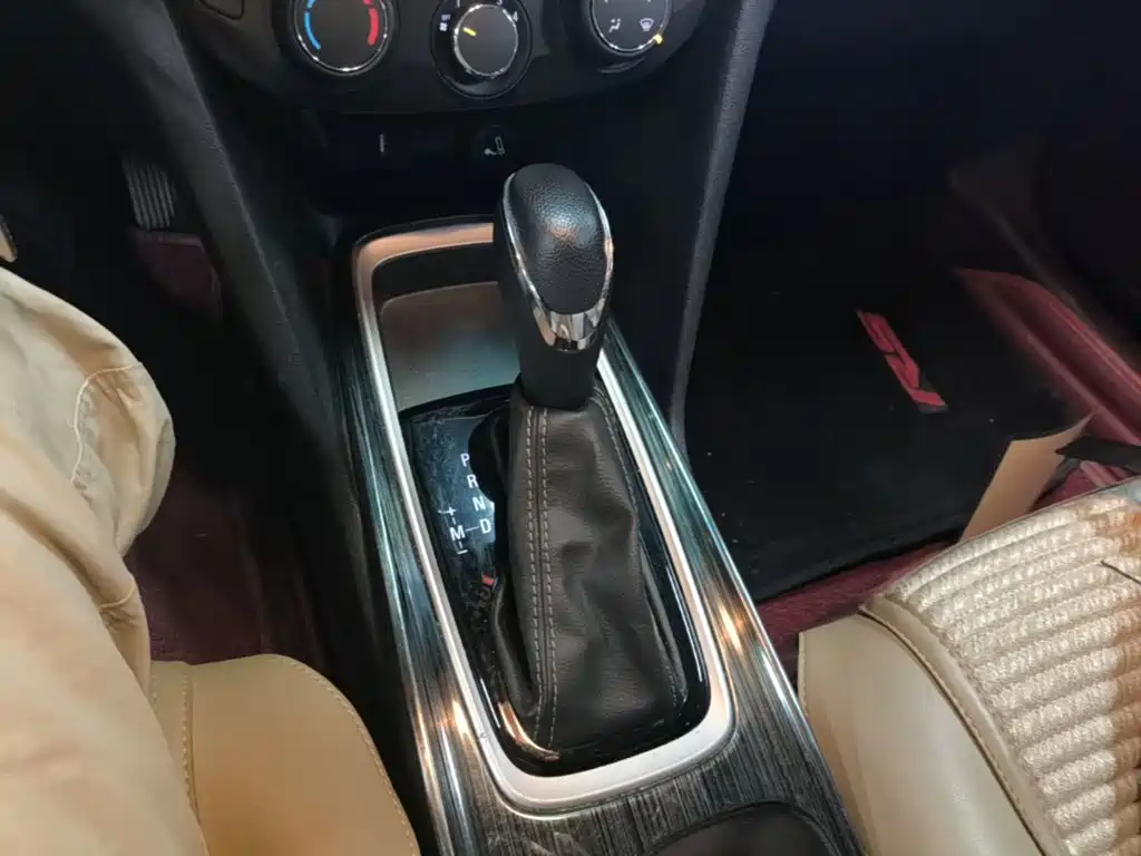 Chevrolet Monza — миниатюра 14