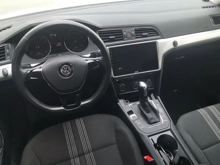 Volkswagen Lamando — миниатюра 12
