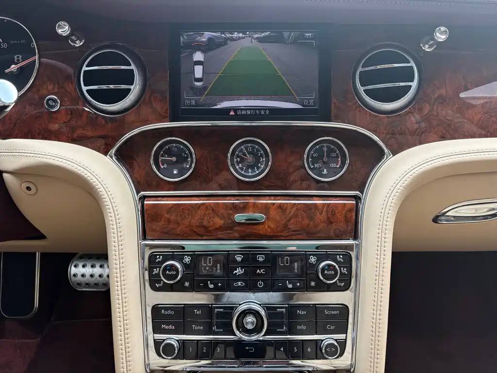 Bentley Mulsanne — миниатюра 12