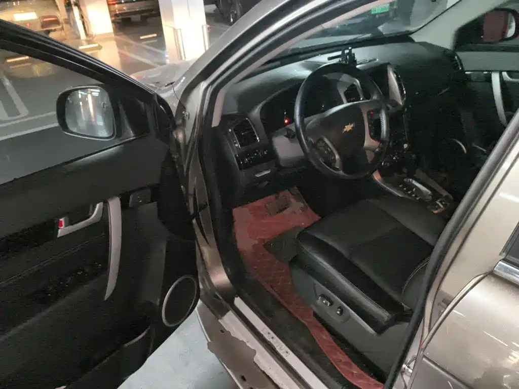 Chevrolet Captiva — миниатюра 12