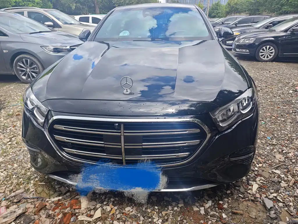 Mercedes-Benz E-Class — миниатюра 2
