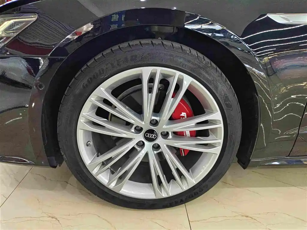 Audi A7L — миниатюра 14