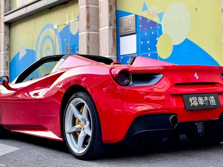 Ferrari 488 — миниатюра 3
