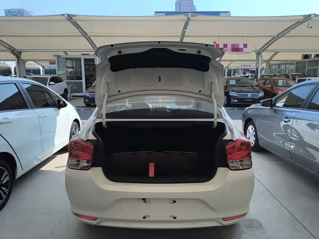 Hyundai Verna — миниатюра 19