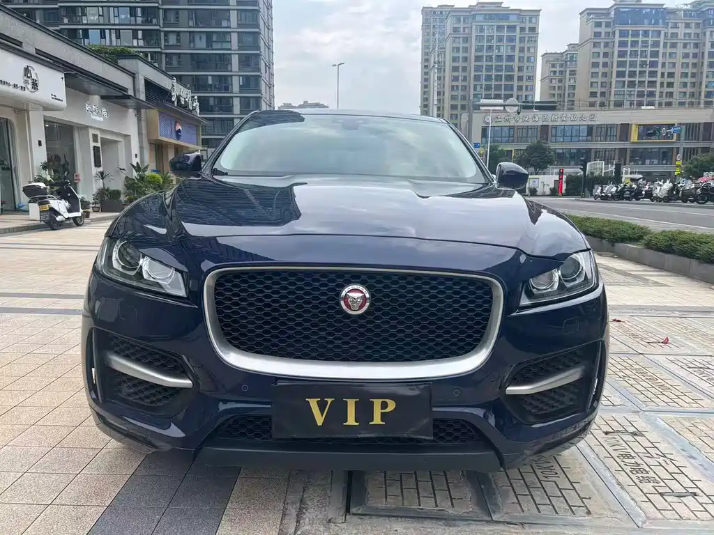 Jaguar F-Pace 2018 2.0T R-Sport Sport