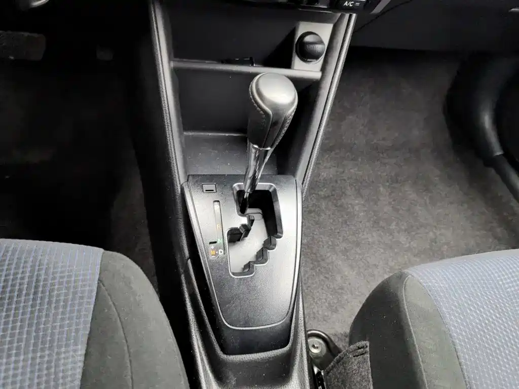 Toyota Yaris L — миниатюра 13