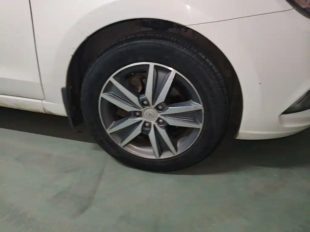 Changan Eado — миниатюра 8