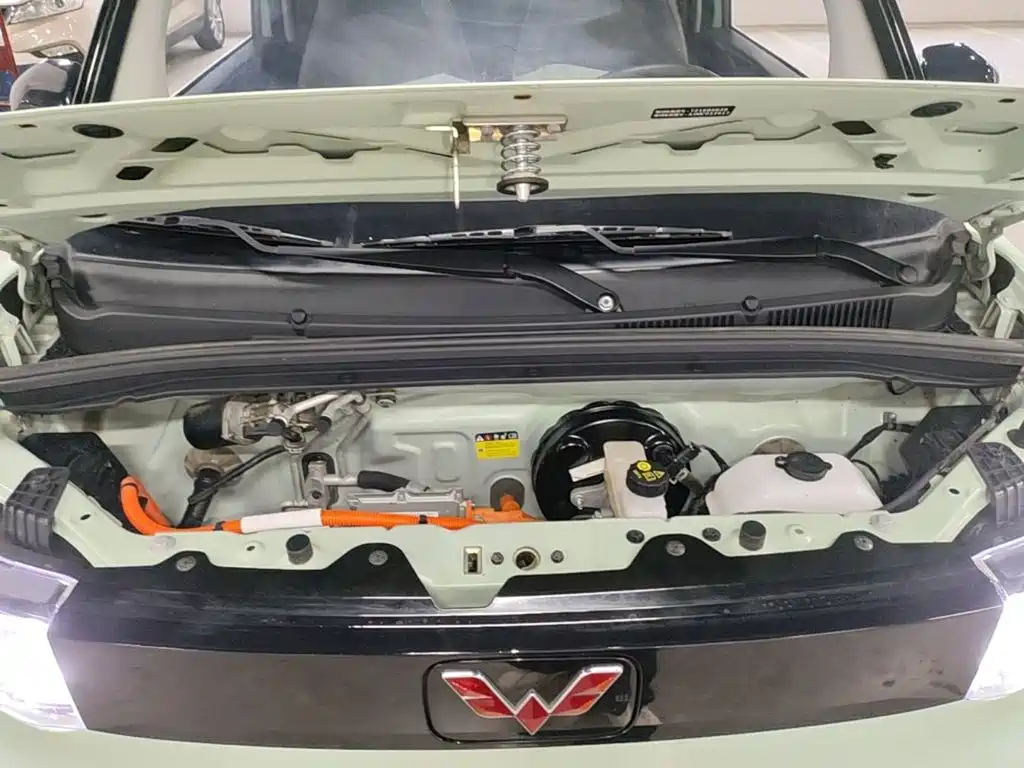 Wuling MINIEV — миниатюра 20