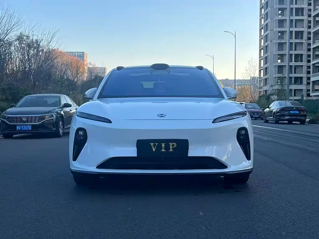 NIO NIO ET5