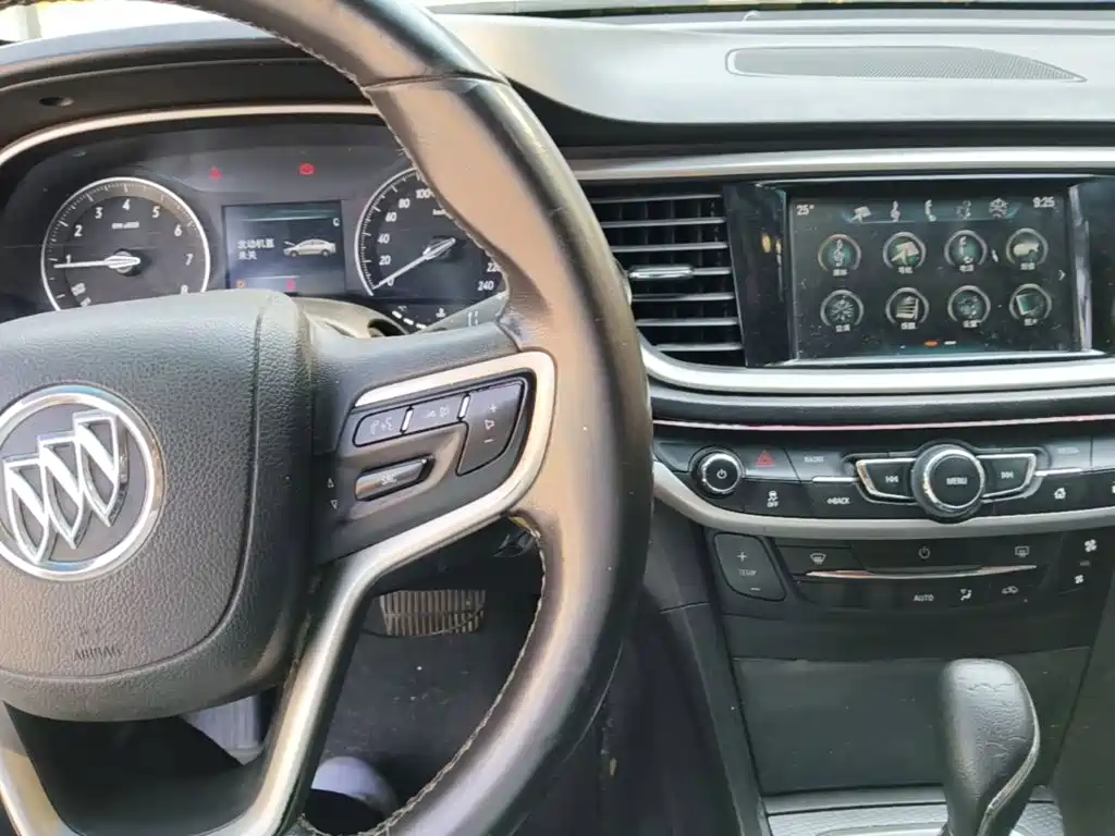 Buick Excelle — миниатюра 10