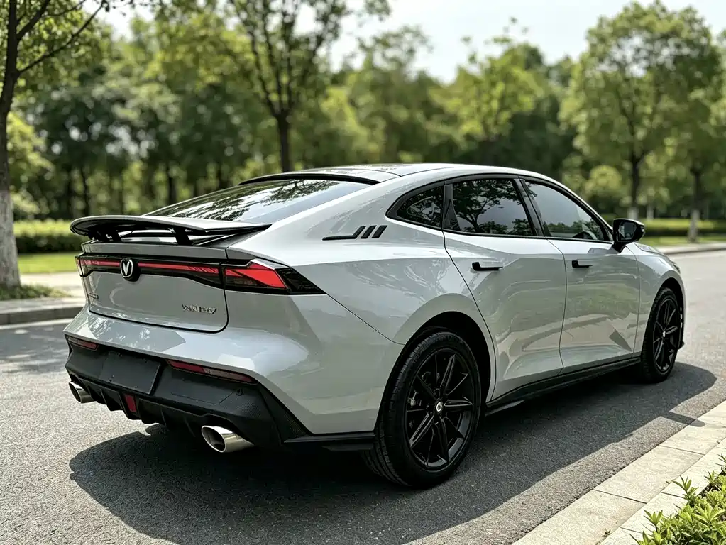 Changan UNI-V — миниатюра 4
