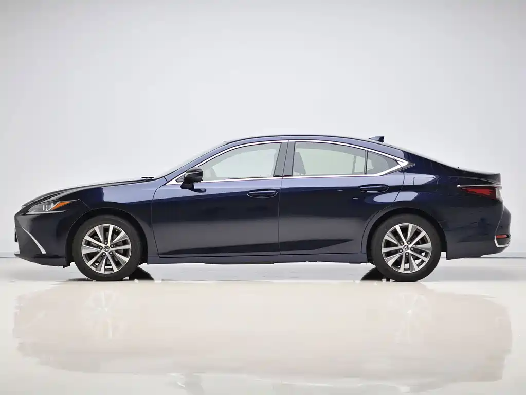Lexus ES — миниатюра 7