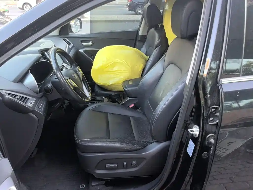 Hyundai Santa Fe — миниатюра 8