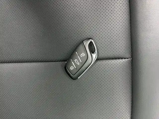 Roewe RX5 — миниатюра 20
