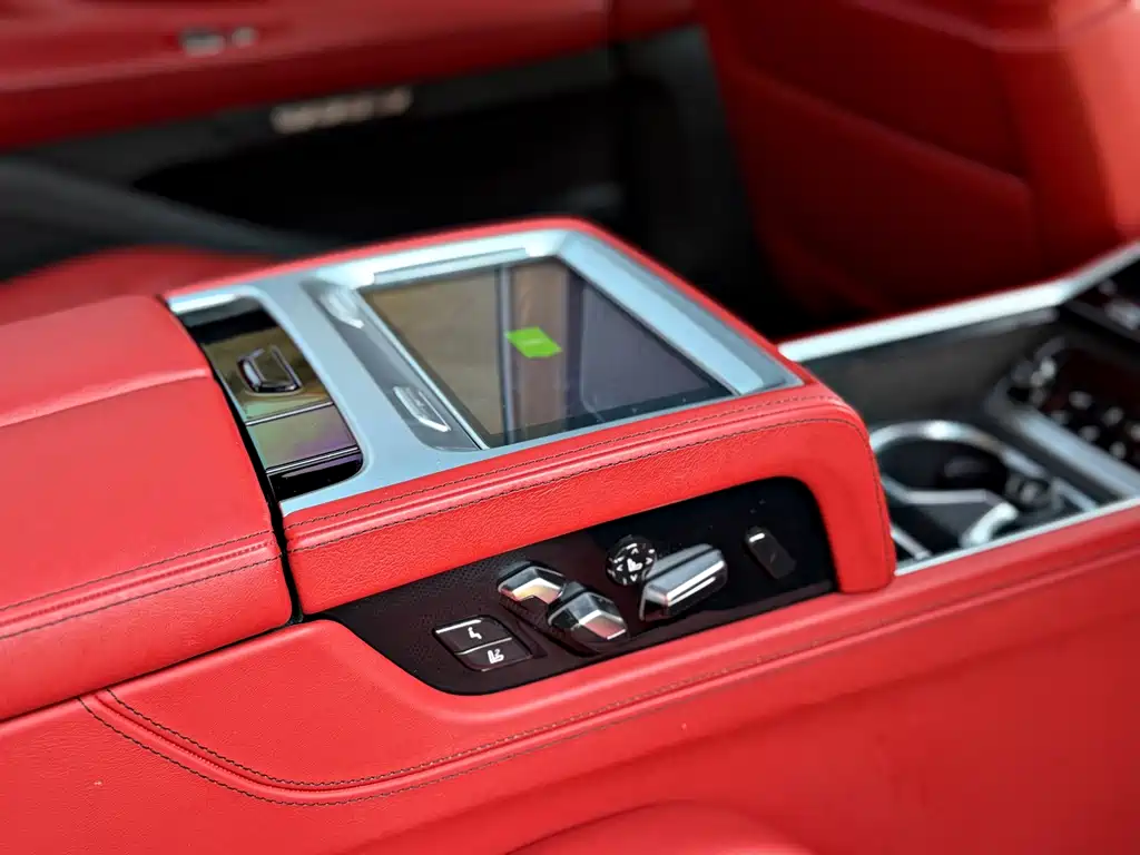 BMW 7 Series — миниатюра 15