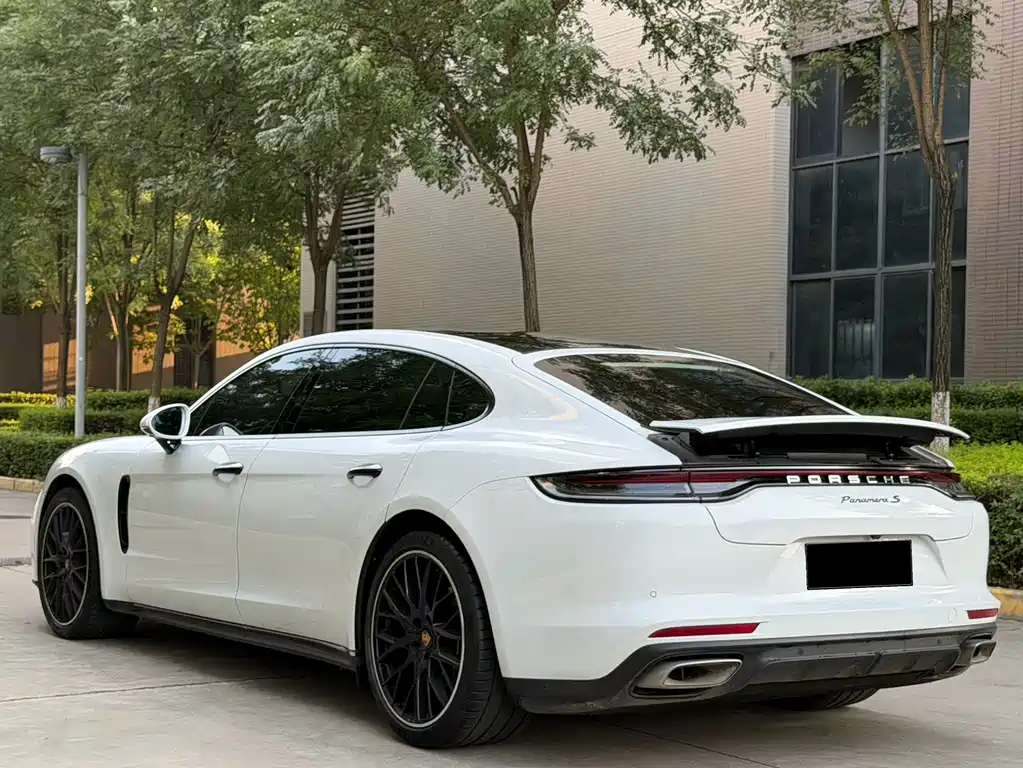 Porsche Panamera — миниатюра 21