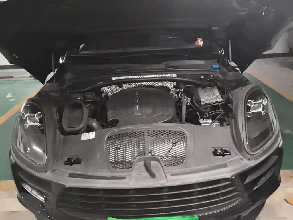Porsche Macan — миниатюра 16
