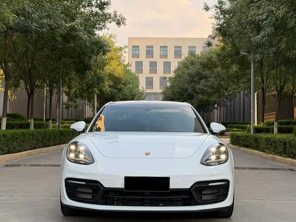 Porsche Panamera — миниатюра 3
