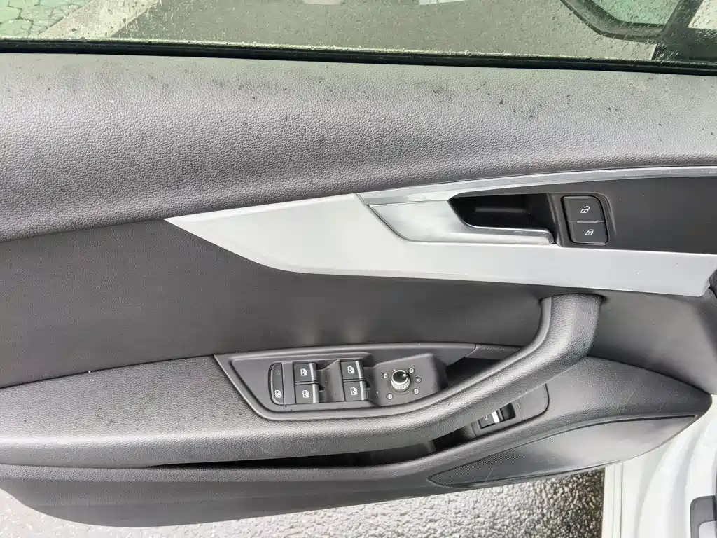 Audi A4L — миниатюра 10