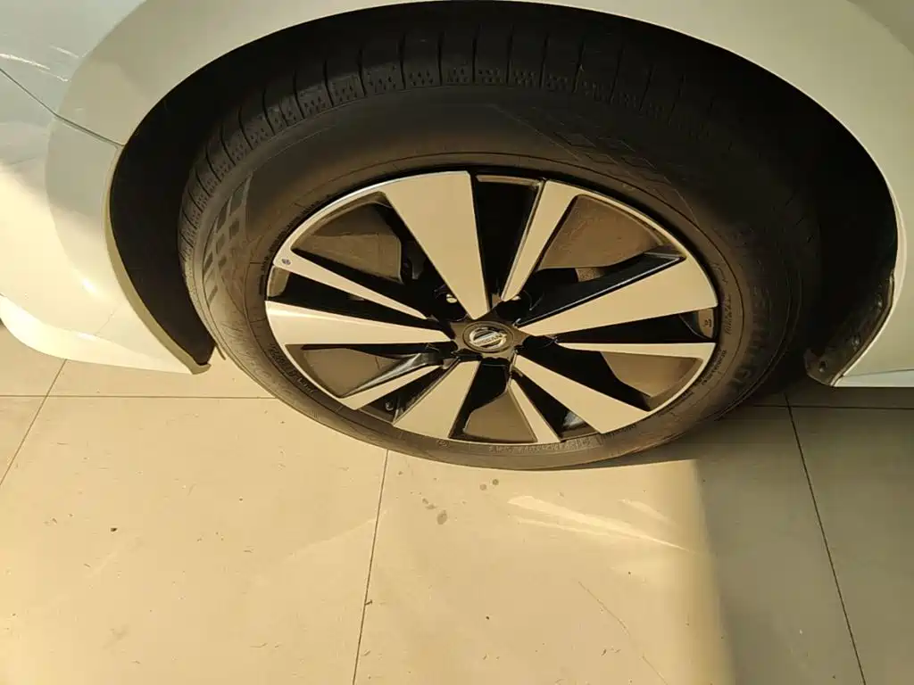 Nissan Teana — миниатюра 23
