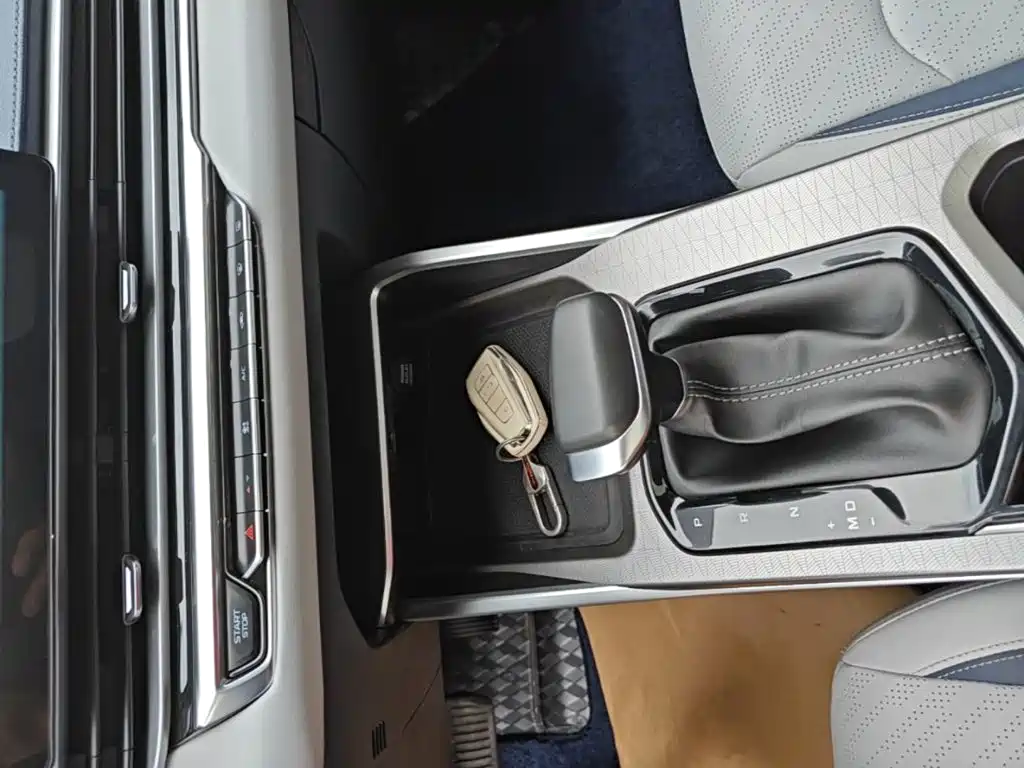 Geely Emgrand — миниатюра 14