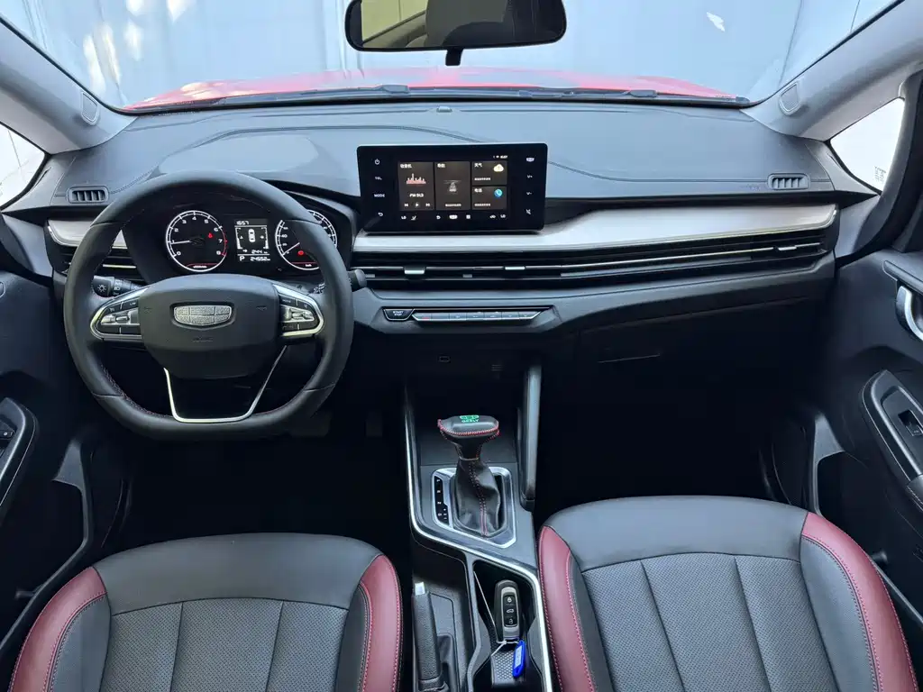 Geely Vision X3 — миниатюра 10