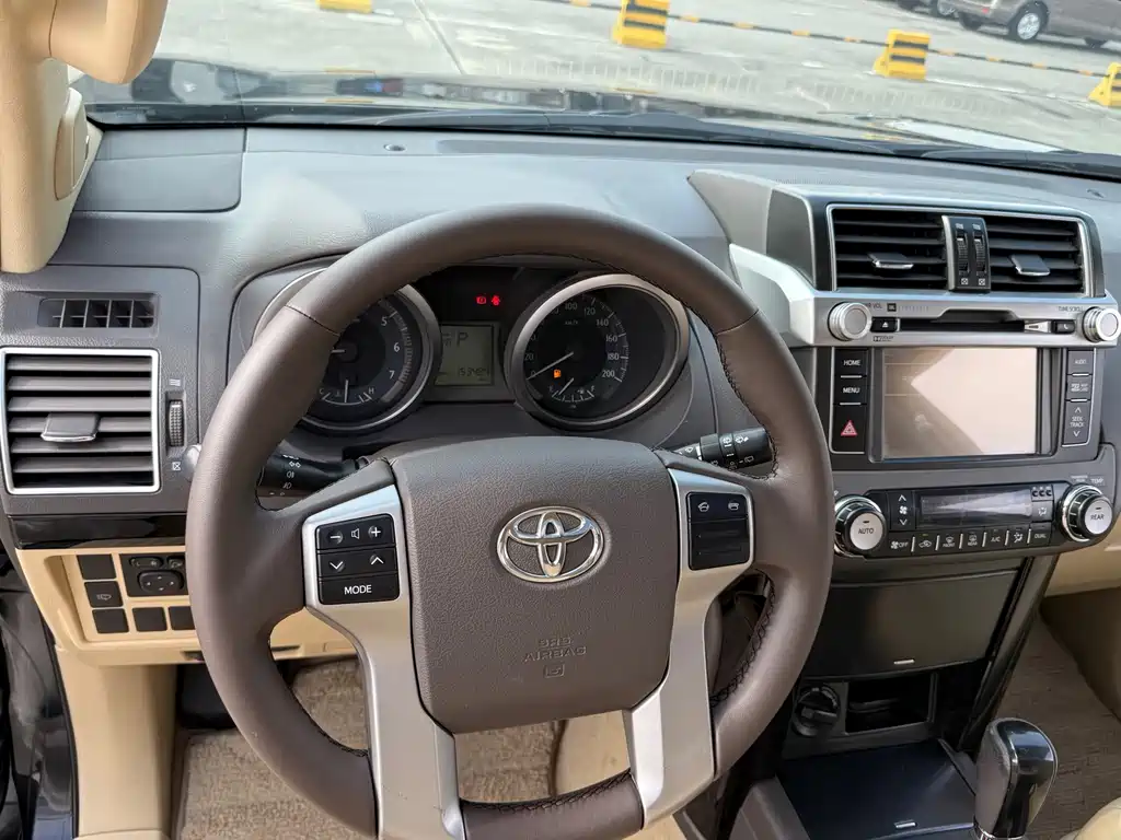 Toyota Prado — миниатюра 8