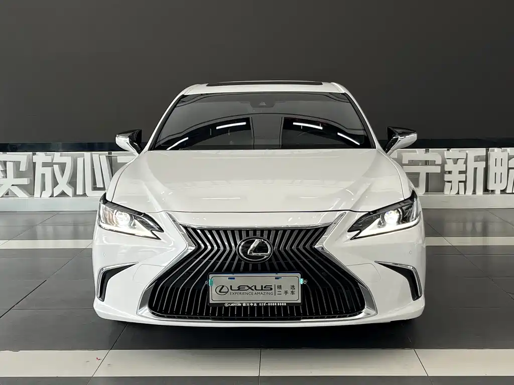 Lexus ES — миниатюра 2