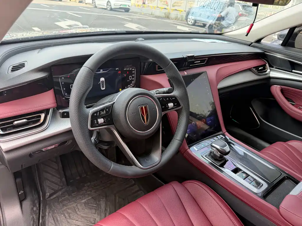 Hongqi Hongqi H5 — миниатюра 6