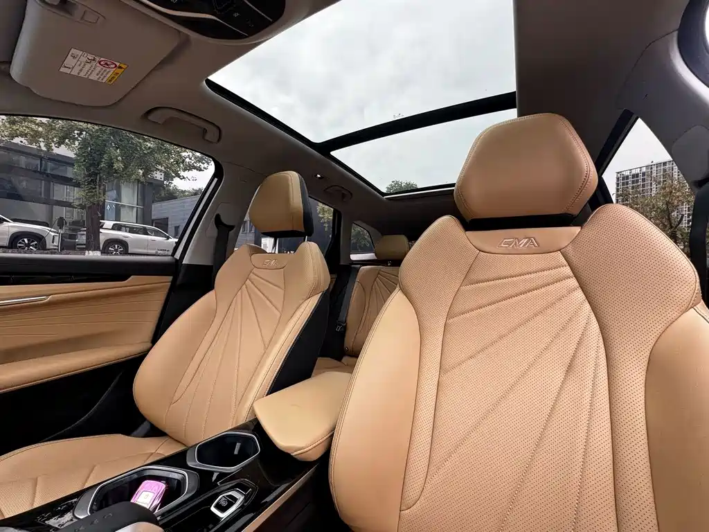 Geely Boyue L — миниатюра 9