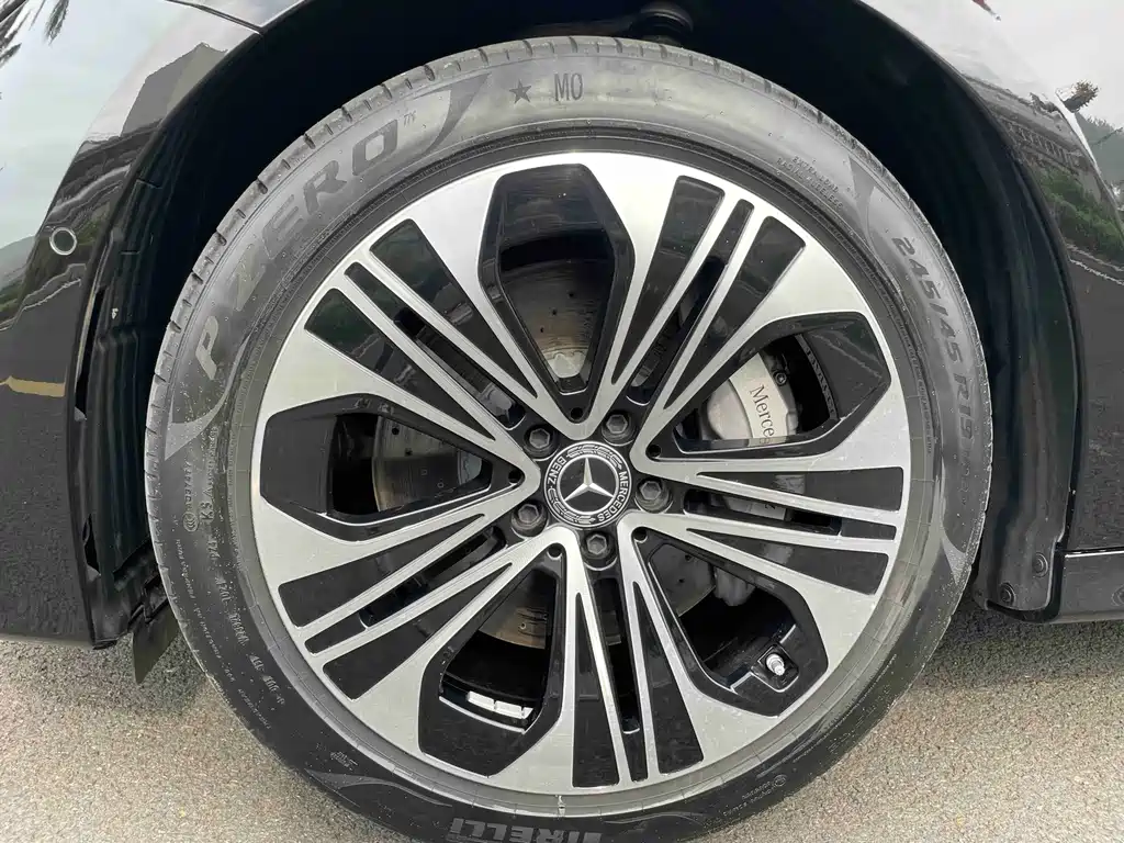 Mercedes-Benz E-Class New Energy — миниатюра 16