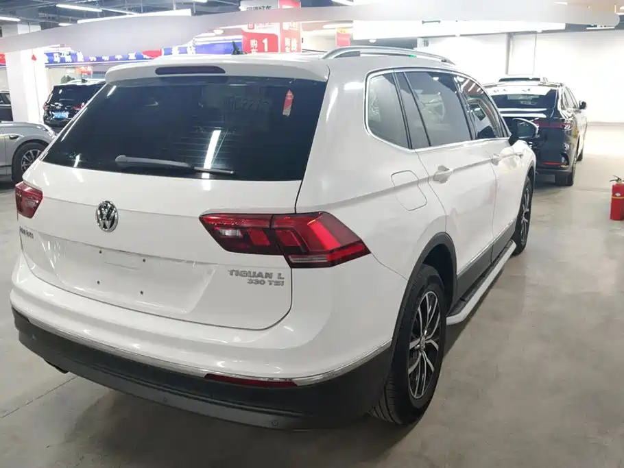 Volkswagen Tiguan L — миниатюра 3