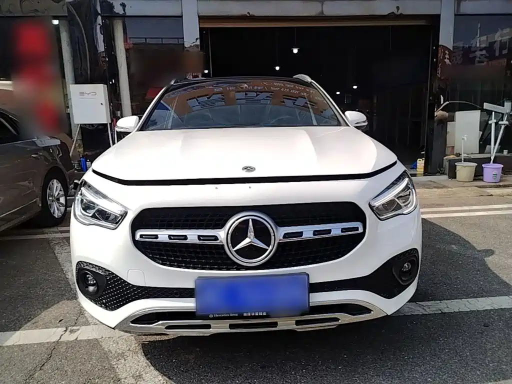 Mercedes-Benz GLA — миниатюра 3