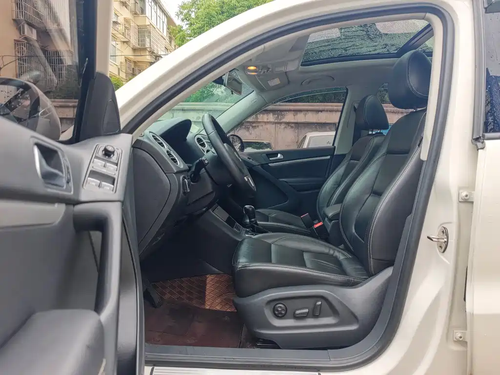 Volkswagen Tiguan — миниатюра 5