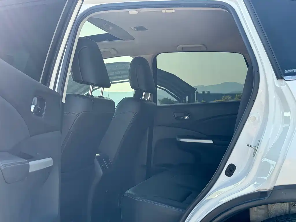 Honda CR-V — миниатюра 14