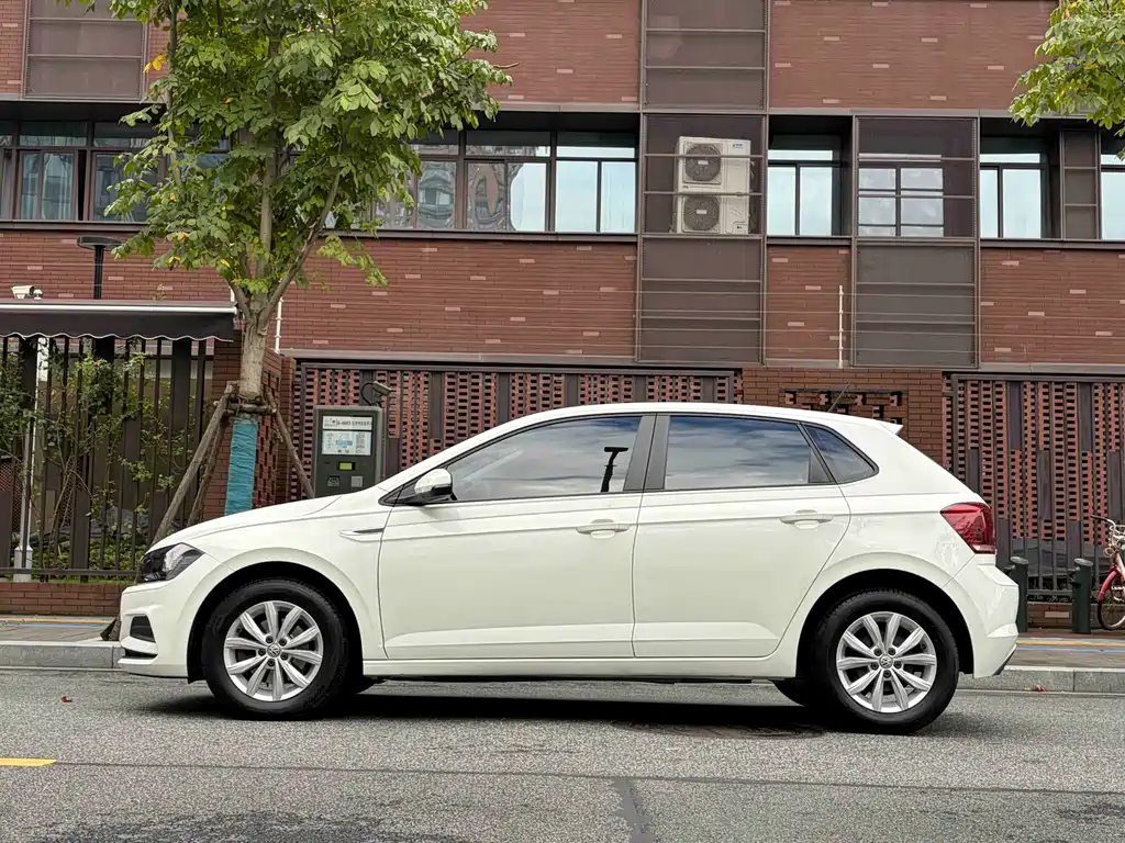 Volkswagen Polo — миниатюра 5