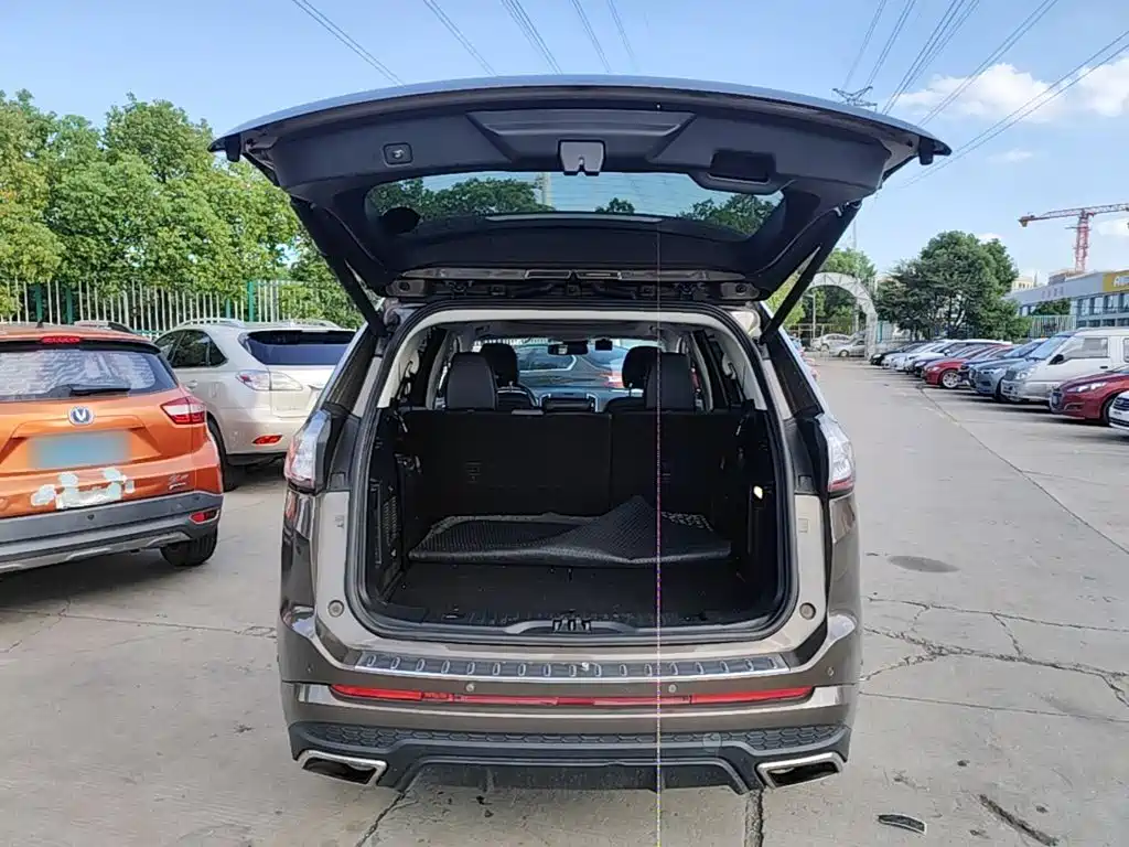 Ford Edge — миниатюра 19