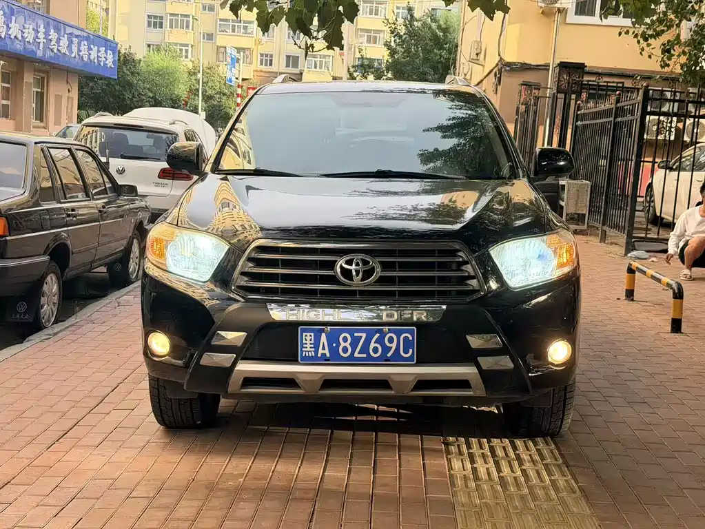 Toyota Highlander — миниатюра 2