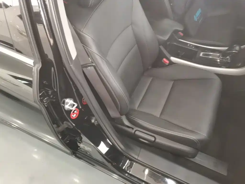 Honda Accord — миниатюра 25