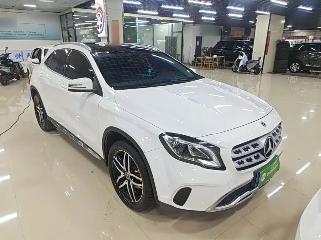 Mercedes-Benz GLA — миниатюра 4