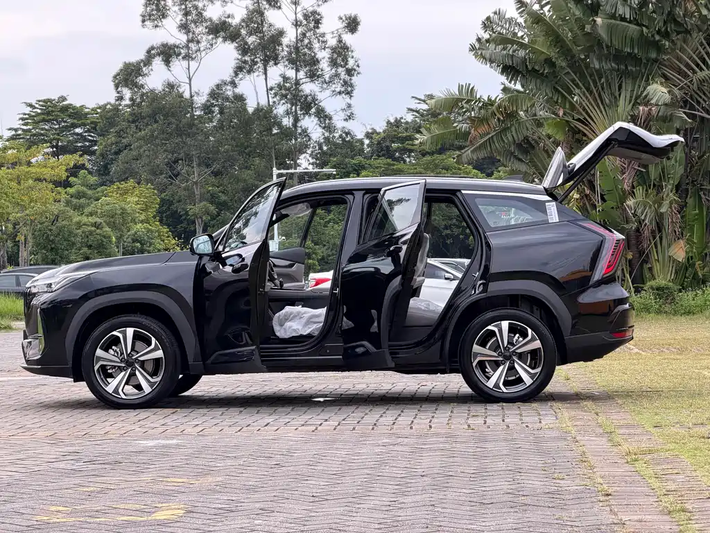 Geely Boyue L — миниатюра 26